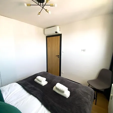 Aleapartament Apartment *
